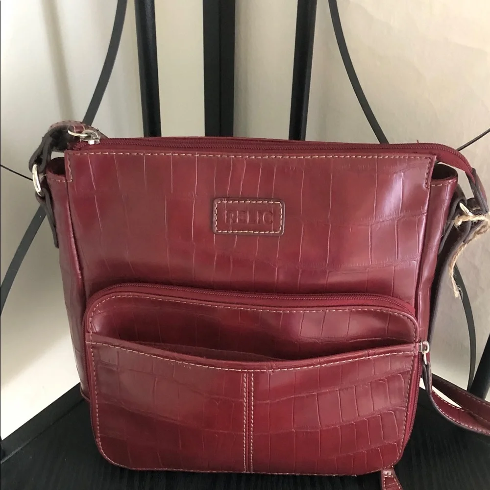 Relic fall Burgundy Croc-Embossed Crossbody Bag